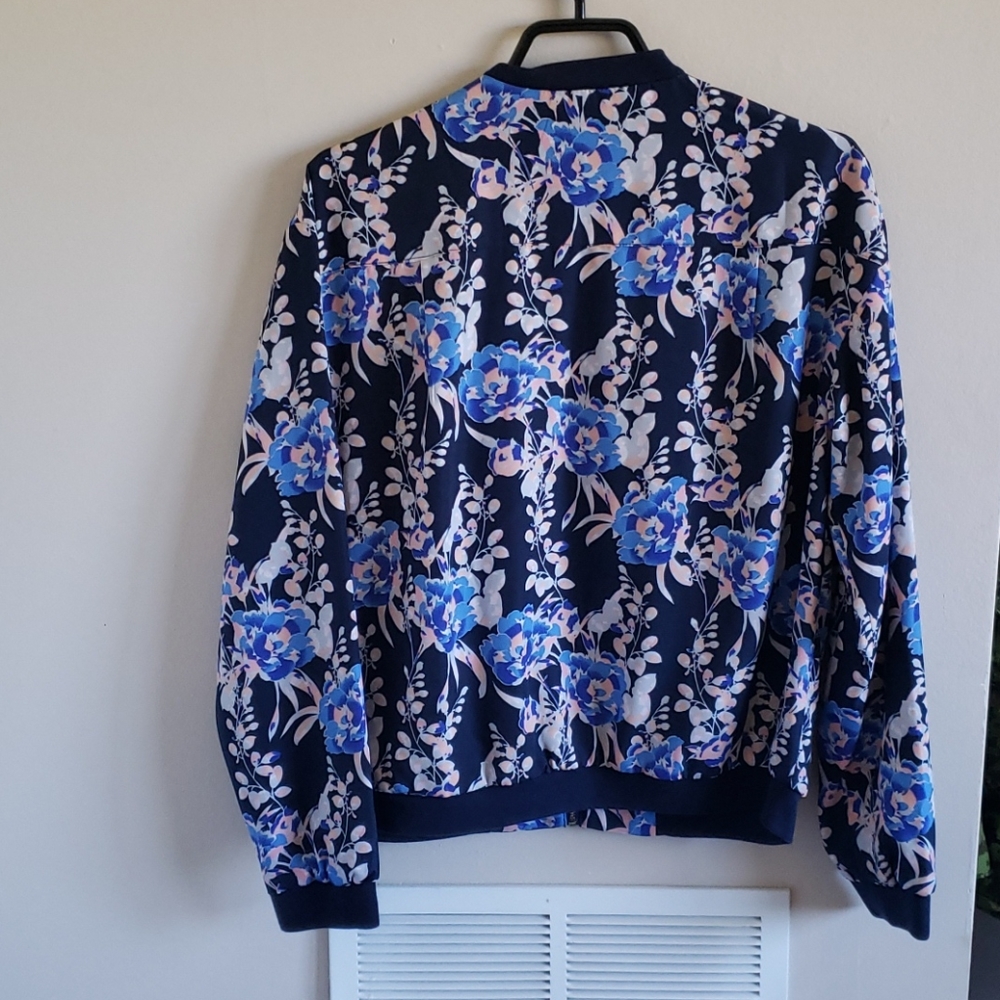 GAP Floral Jacket - Picture 2 of 6